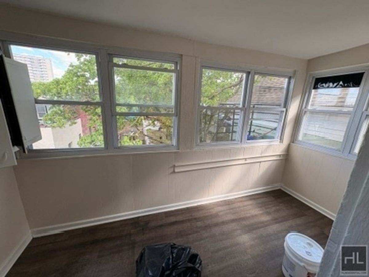 Building Photo - William St, YONKERS