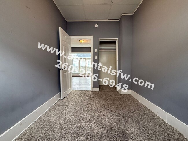 Building Photo - 3 Bedroom House - $300 off first month's rent