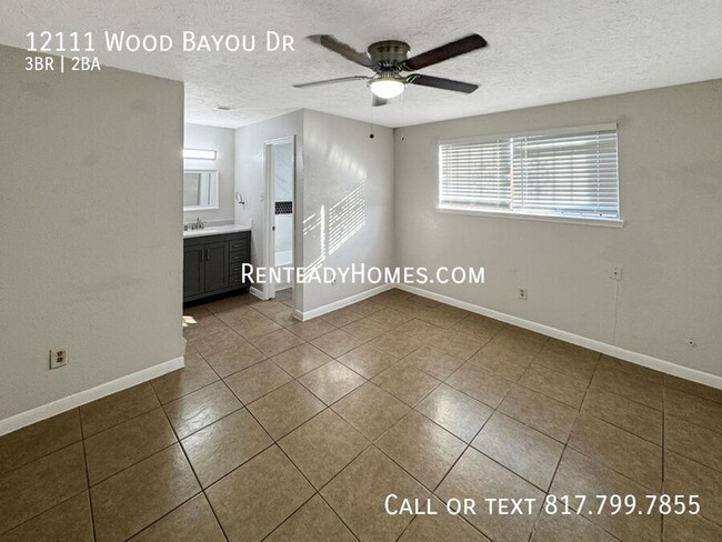 Building Photo - 12111 Wood Bayou Dr