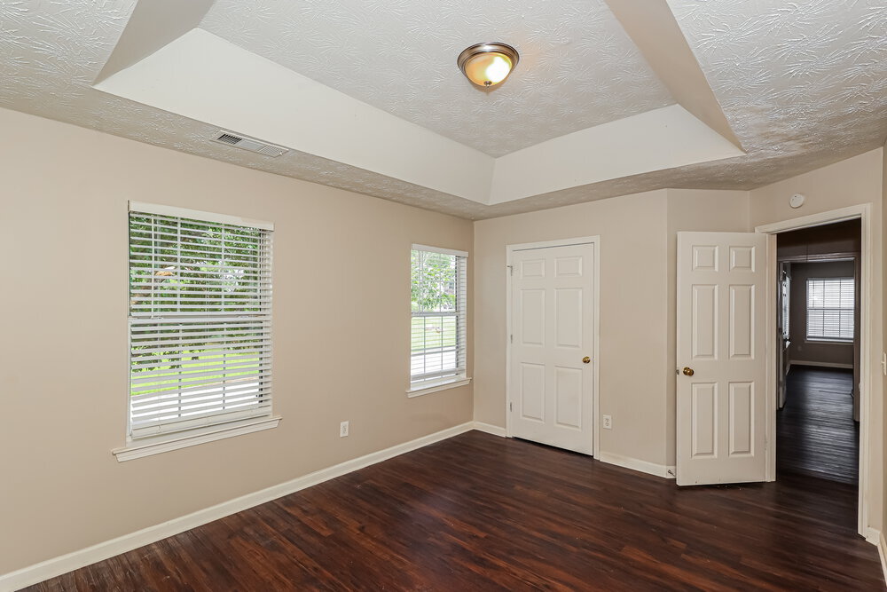 Building Photo - 4080 Robin Cir