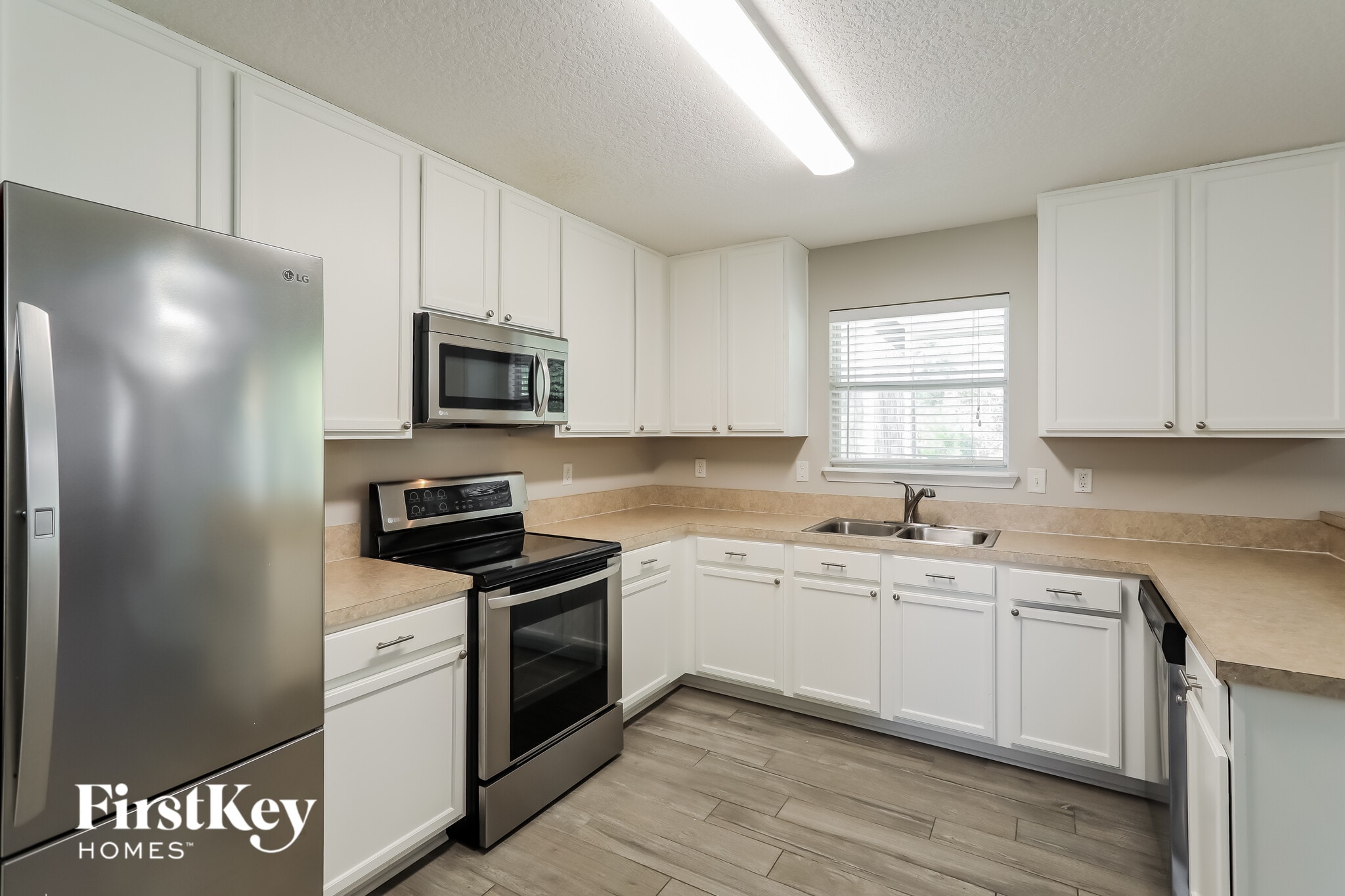 Building Photo - 2954 Ravine Hill Dr