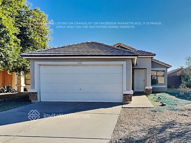 Building Photo - 15725 W Smokey Dr