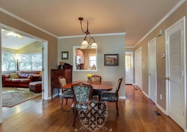 Building Photo - 1101C Biltmore Dr