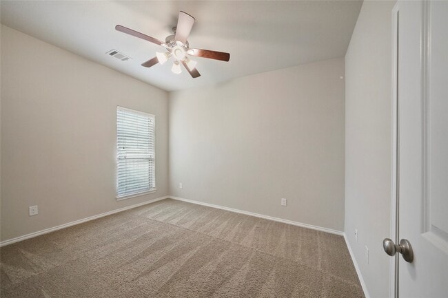 Building Photo - 132 Fox Trail Rd