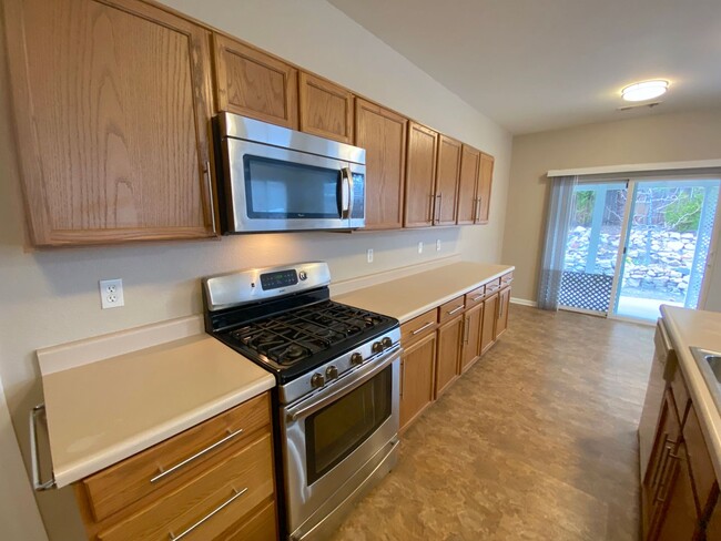 Building Photo - Sky Vista in Stead - Single Story Home wit...