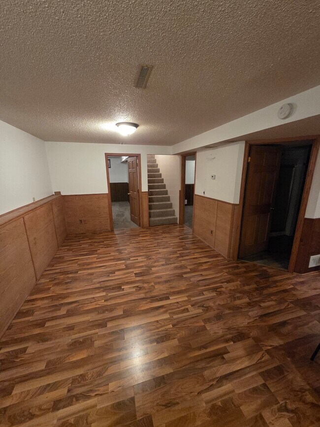 Building Photo - 1219 5th st