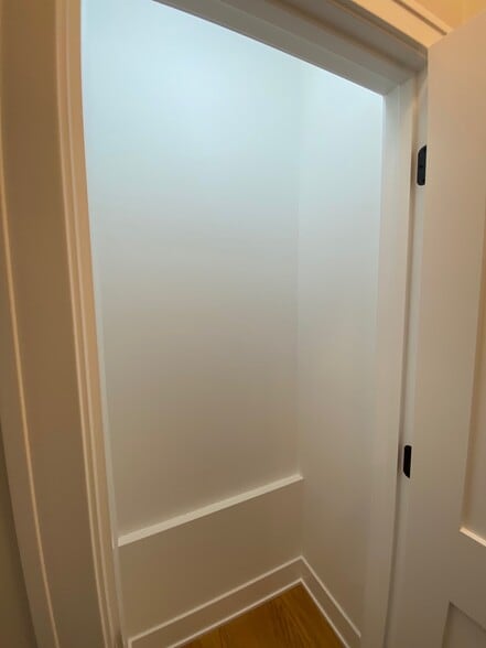 Building Photo - 1055 W Pratt Blvd