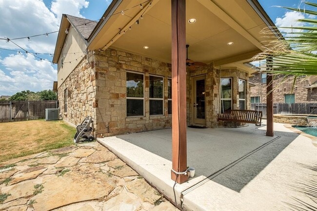 Building Photo - 2921 Desert Candle Dr