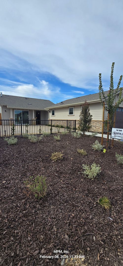 Building Photo - lovely 3 bedroom home the Vintage 55 and over community