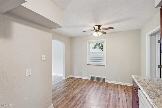 Building Photo - 20891 Priday Ave