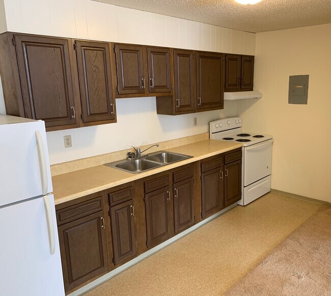 Building Photo - 3000 Galahad Ln