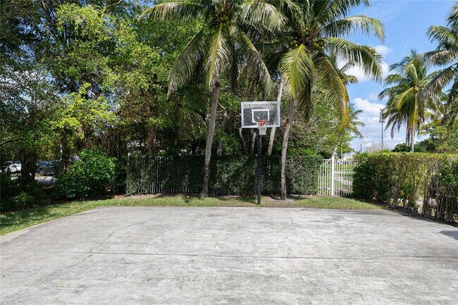 Building Photo - 150 Coconut Key Ln