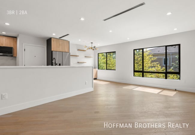 Building Photo - 1450 1/2 S Crescent Heights Blvd