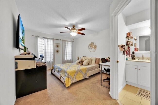 Building Photo - 12017 Villanova Dr