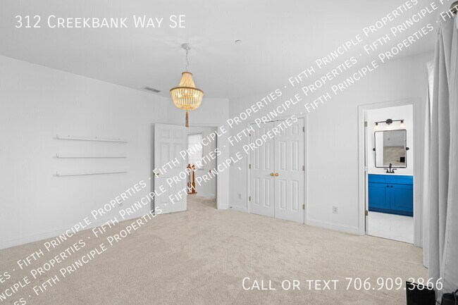 Building Photo - 312 Creekbank Way SE