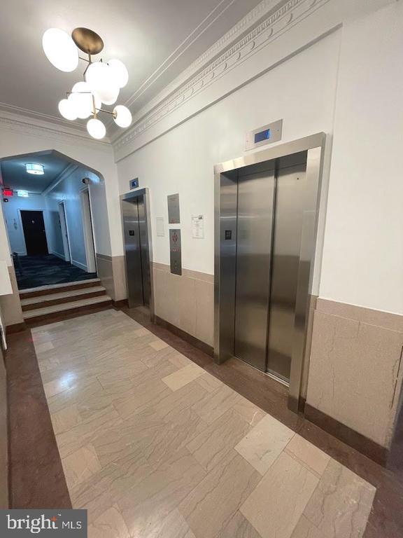 Building Photo - 1010 25th St NW