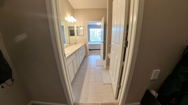 Building Photo - 11251 Campfield Dr