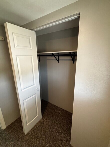 Building Photo - 1461 Collier Ave