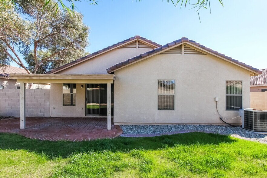 Building Photo - 3108 W Lucia Dr