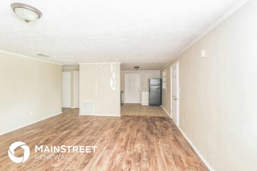 Building Photo - 10410 Wooster Dr