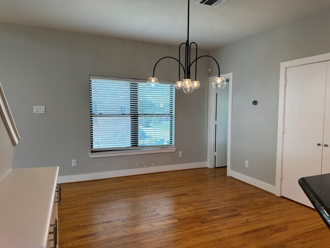 Building Photo - 9716 Linkmeadow Ln