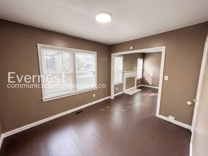 Building Photo - 1412 Woodward Rd