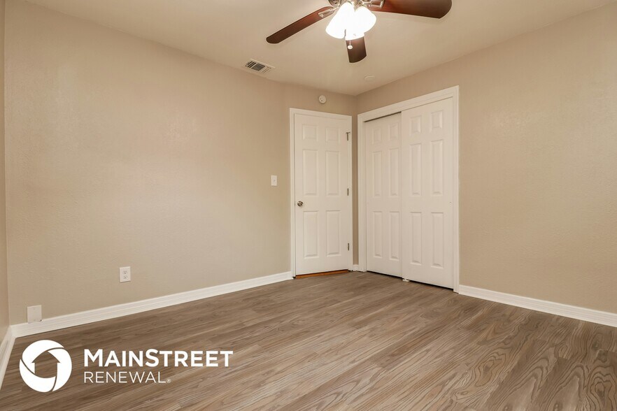 Building Photo - 4107 W Grace St