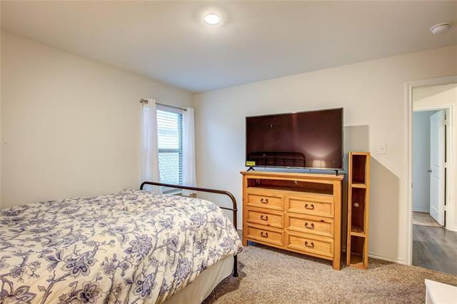 Building Photo - 1004 Basswood Ln