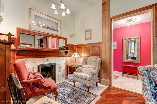 Building Photo - 6 Howe Ave