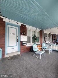 Building Photo - 4910 Chestnut St