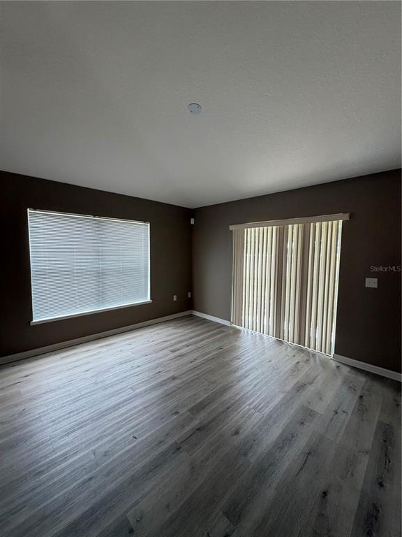 Building Photo - 5539 Sycamore Canyon Dr