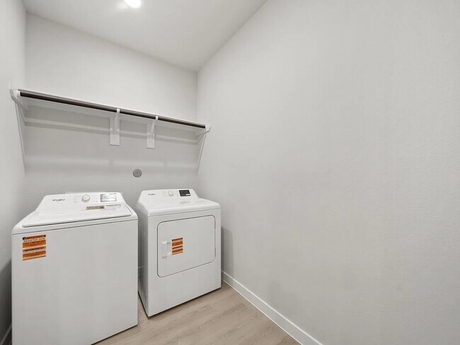 Building Photo - 11975 Wisteria Mdws Dr