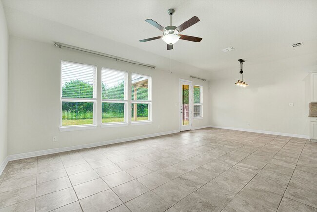 Building Photo - Spacious 5-Bedroom Beauty in Triana Neighborhood –  with Community Perks!