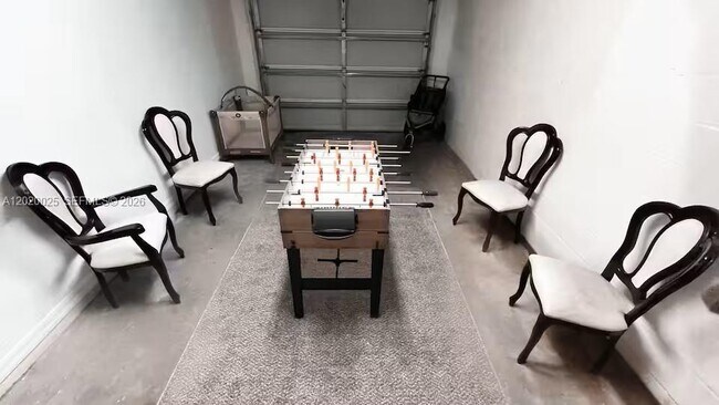 Building Photo - 404 Red Hawk Loop