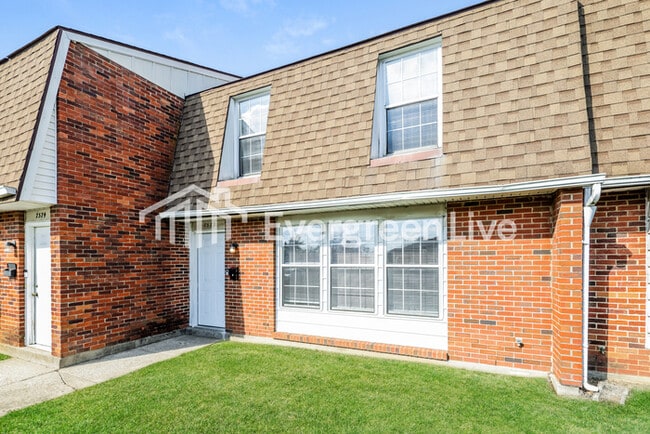 Building Photo - 7572 Mt Hood