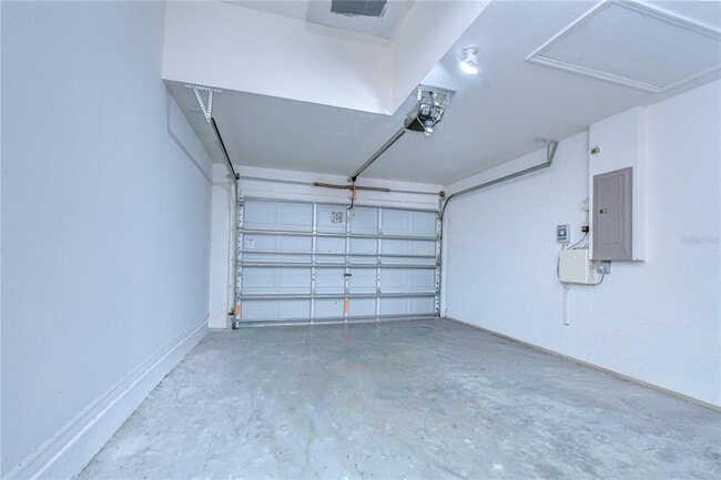 Building Photo - 6010 Skylarkcrest Dr