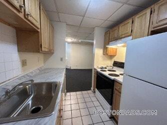 Building Photo - 1209 Boylston St