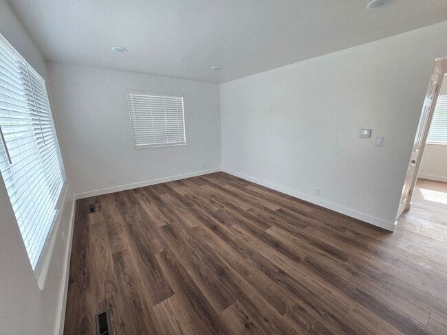 Building Photo - Remodeled 4 Bed, 2 Bath with Double Kitchen & Covered Carport