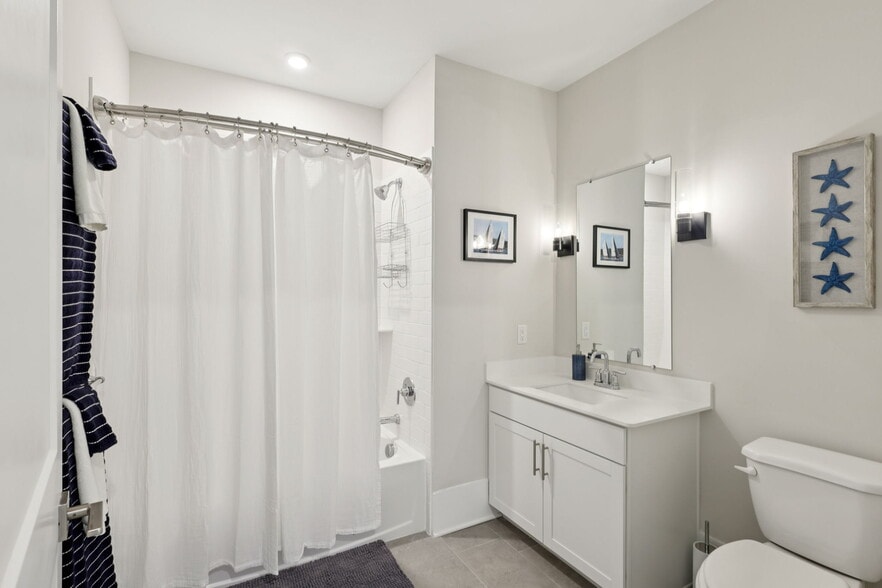 Hallway Bathroom - 215 2nd Ave