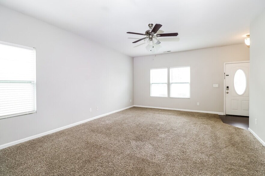 Building Photo - 7219 Waldon Park Lane