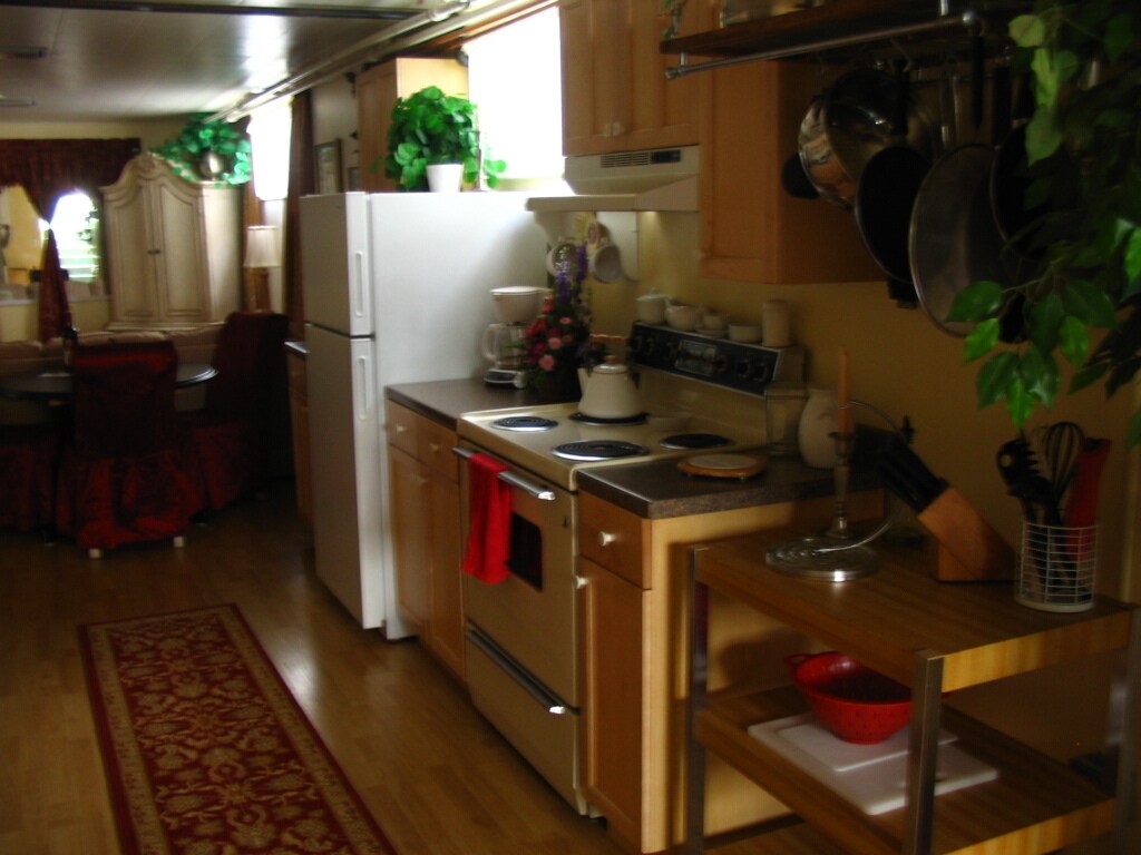 Building Photo - 2732 Eldridge Ave