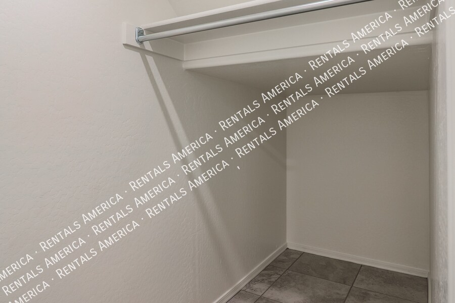 Building Photo - 16267 W La Ventilla Way