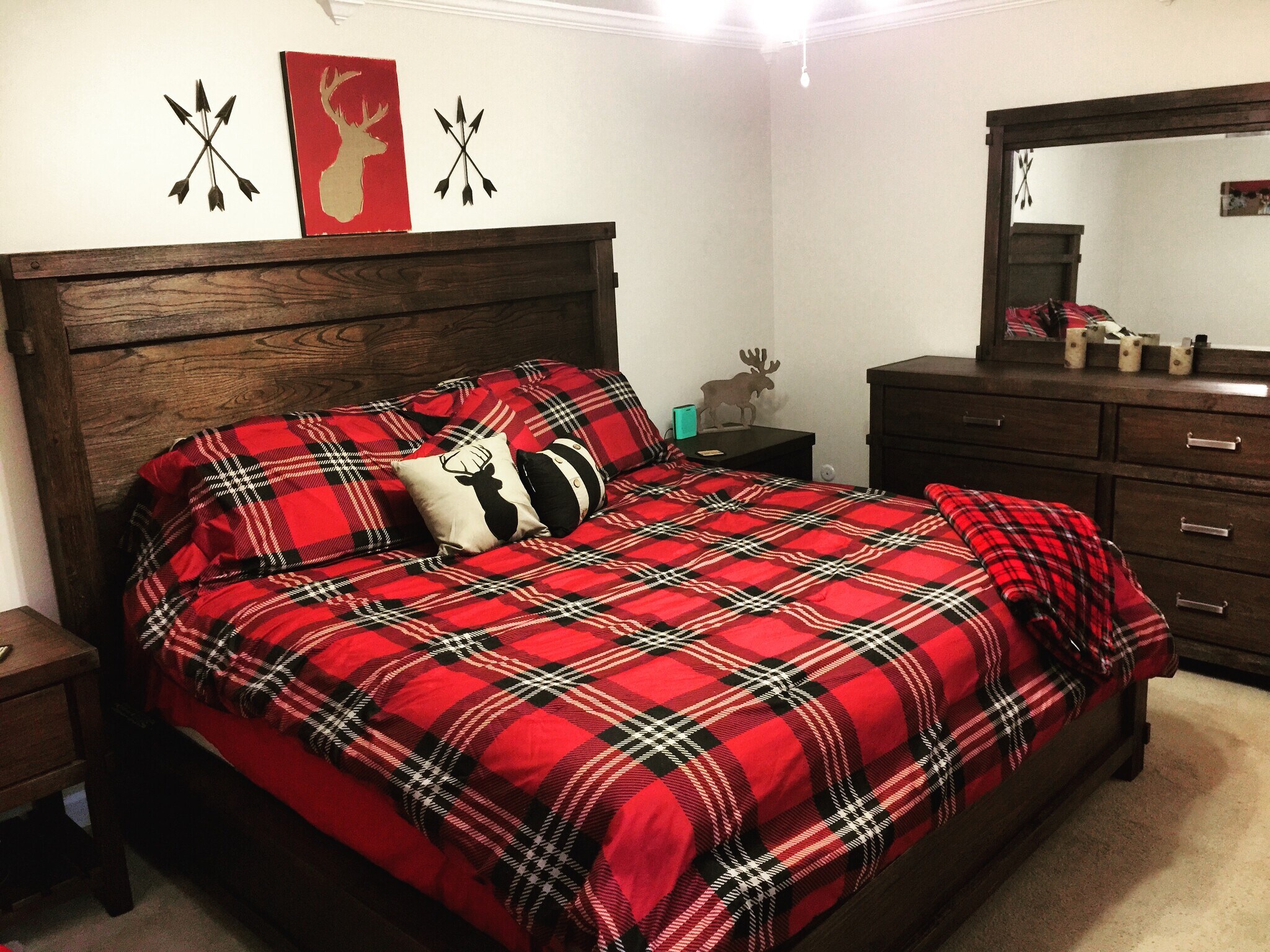 Building Photo - 1812 Lakeview Dr