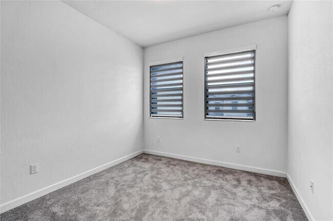 Building Photo - 260 SW 159th Way