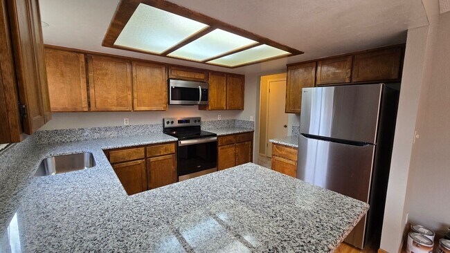 Building Photo - Wonderfully Charming NW Reno Home – Move-In Ready!