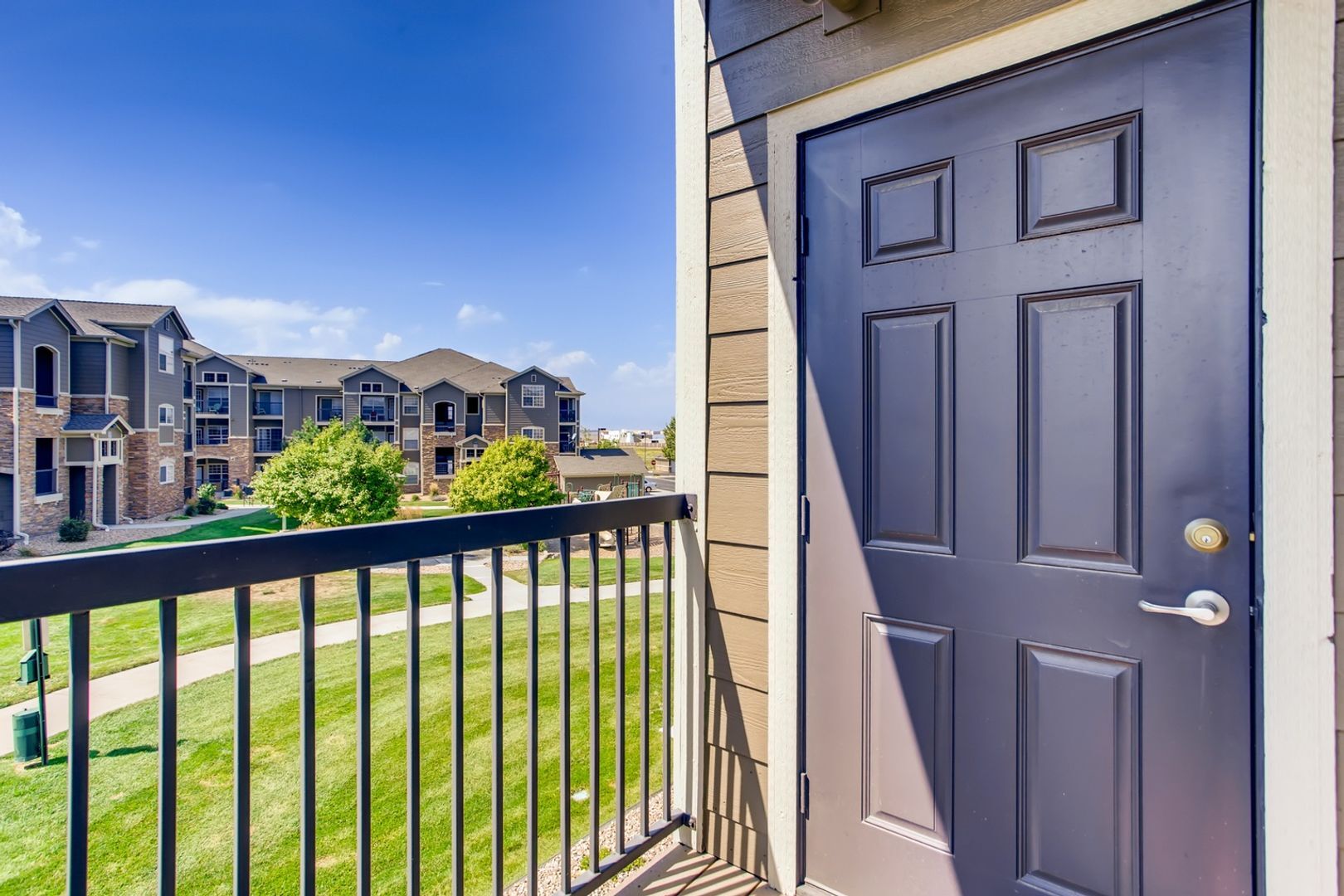 Building Photo - 1450 Blue Sky Way