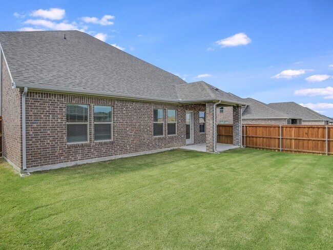 Building Photo - Practically New Home in Wolf Creek Resort Style Community