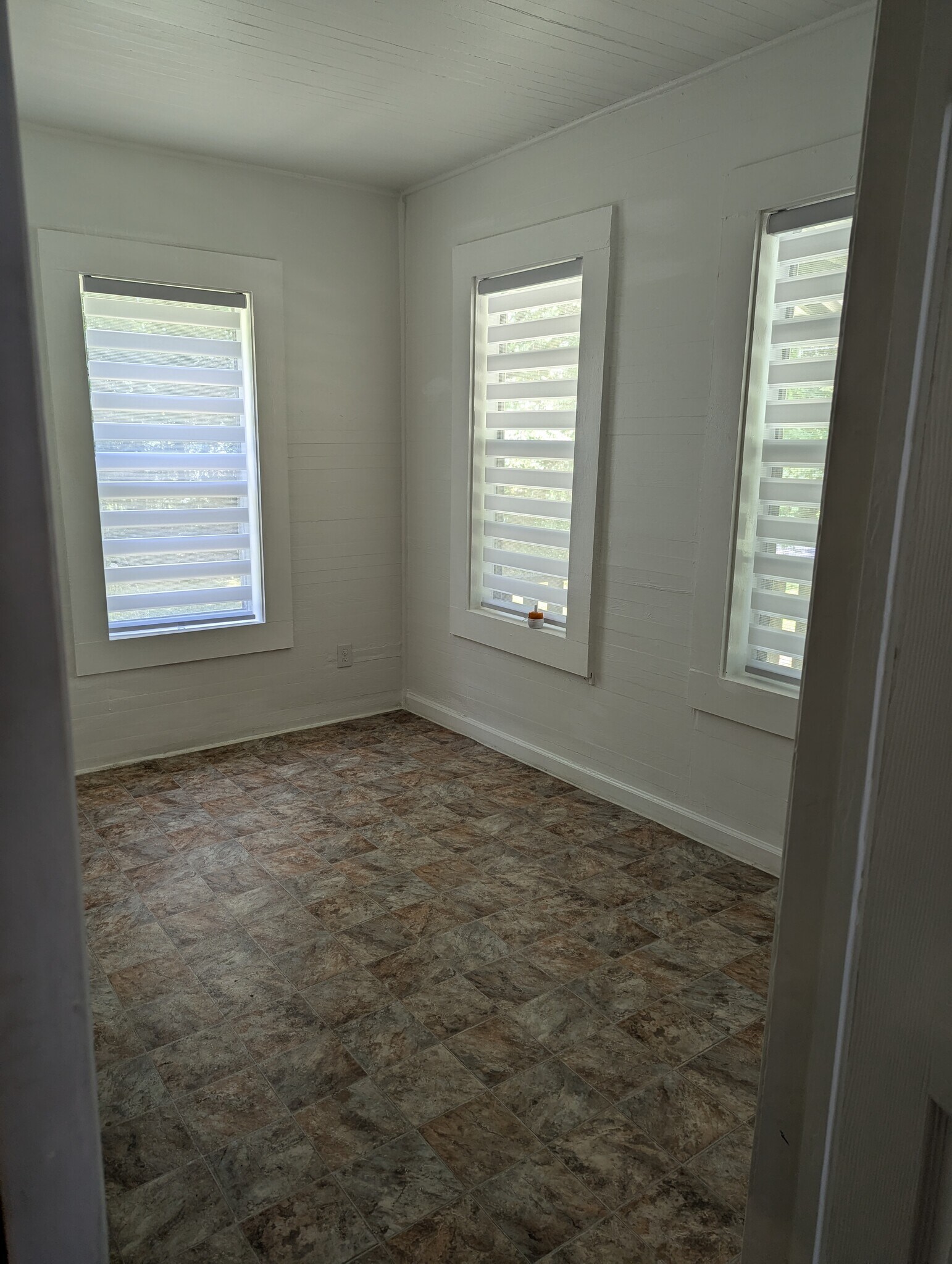 Building Photo - 117 Abernathy Ave