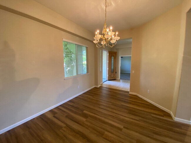 Building Photo - Beautiful 55+ Home in Heritage Lakeside