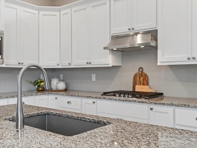 Building Photo - 5402 Uinta Way